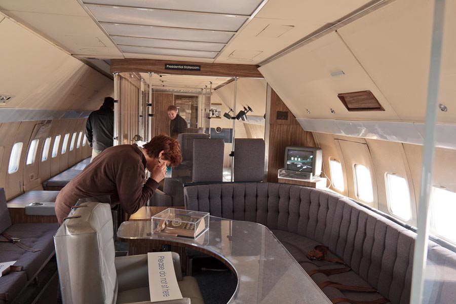 We are now in Air Force One. Looks like MB is making a phone call (perhaps to Obama?)